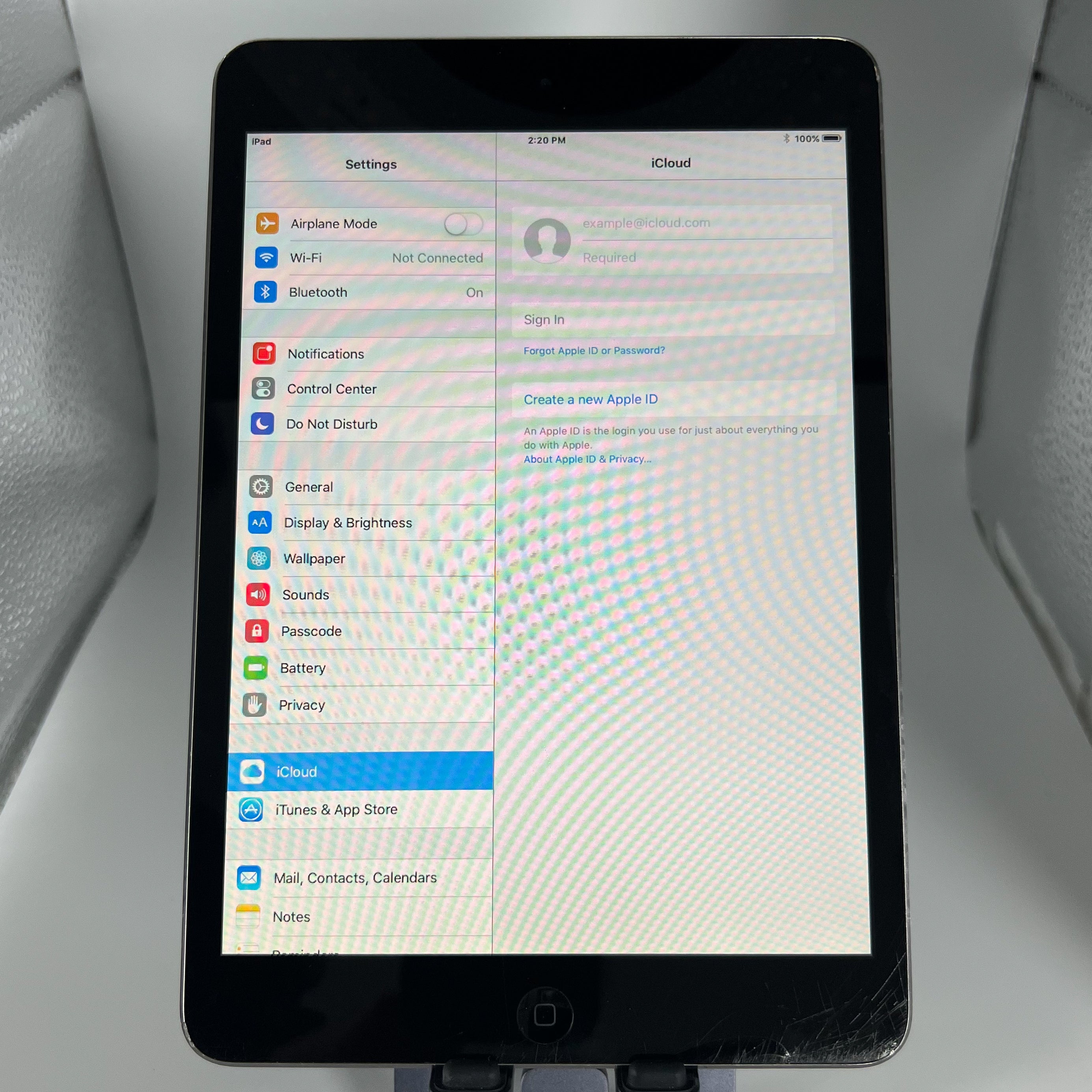 iPad Mini 1 - iOS 9.3.5 - 16GB - Works fine - Wifi
