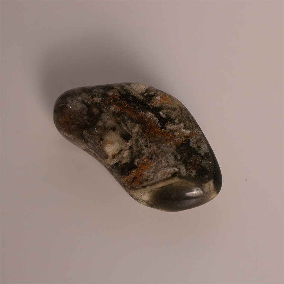 Moss Agate - Polished - 3.8 x 2.0 x 1.1 cm - 13.1g