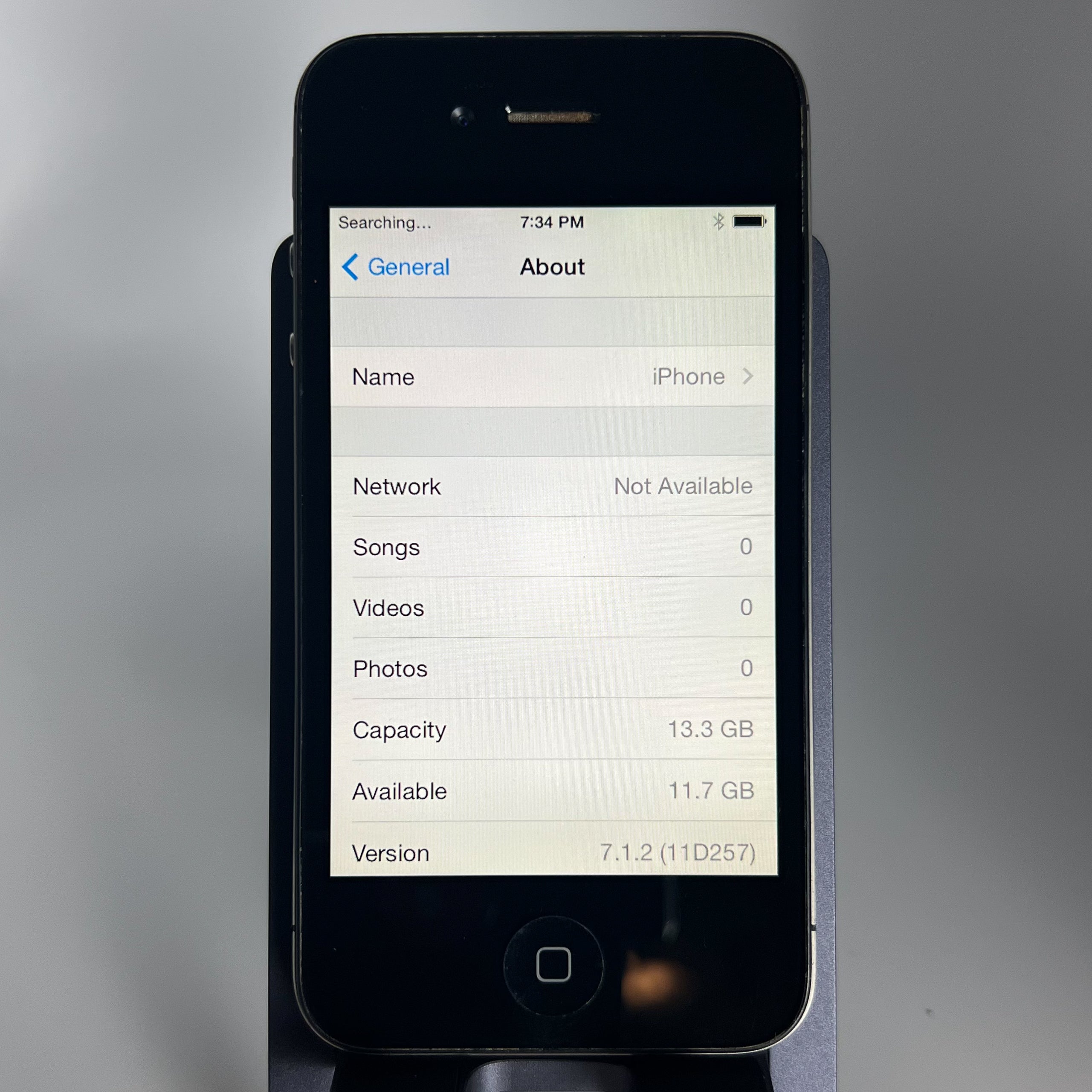 iPhone 4S - iOS 7.1.2 (RARE) - Works fine - 16GB - Battery 82% - Unlocked